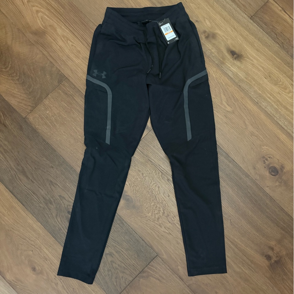 Under Armour Men's Black Joggers with Gray Accents